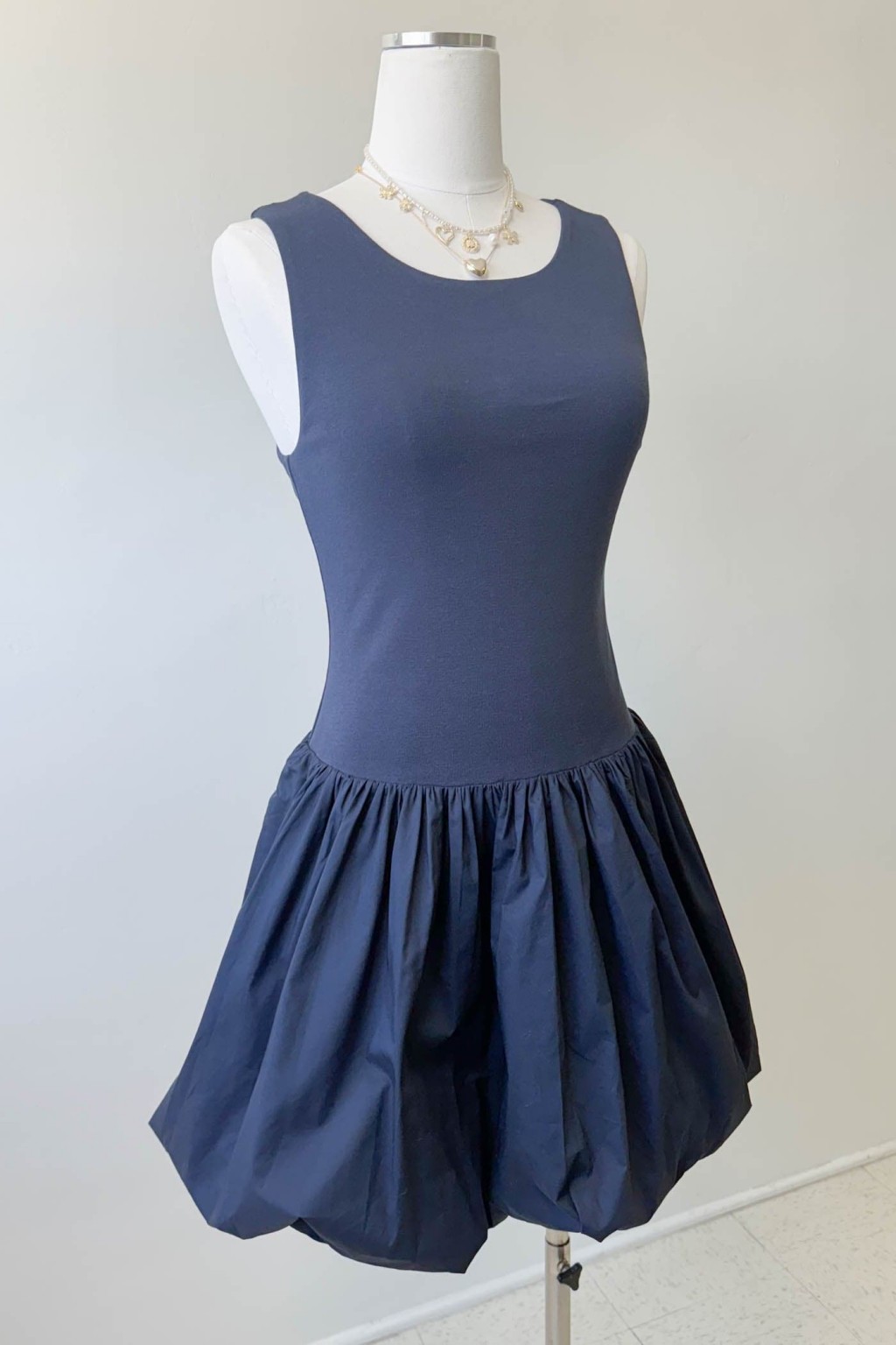Sleeveless Balloon Dress